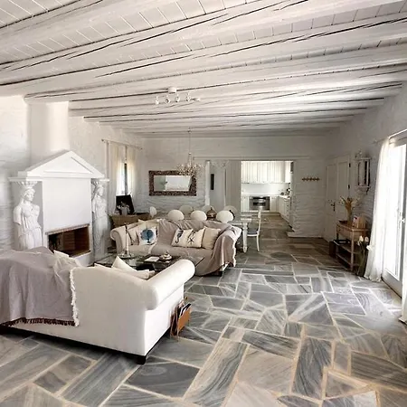 186 View * Koundouros